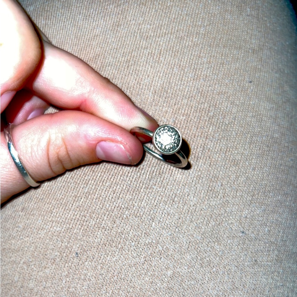 Pandora Ring